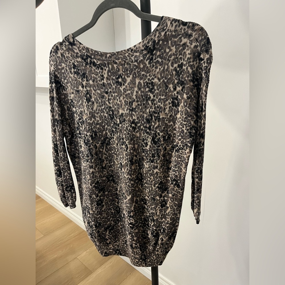 Aritzia Wilfred cashmere/silk blend long sleeved top